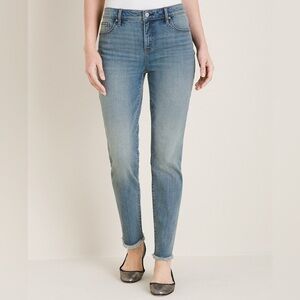 Chicos So Slimming Ankle Frayed-Hem Girlfriend Jeans Sz-12R (Chicos-2R) A15